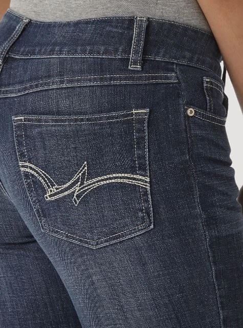 Wrangler Women's DO Wash Bootcut Jean 6 Wrangler Women's DO Wash Bootcut Jean - Image 4