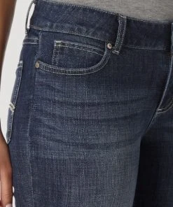 Wrangler Women's DO Wash Bootcut Jean 11 Wrangler Women's DO Wash Bootcut Jean -Clothing & Footwear store 11080095 4 1