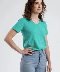 Berne Women's Performance V-Neck Short Sleeve Tee