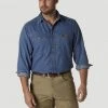 Wrangler Men's RIGGS Workwear Denim Work Shirt 1 Wrangler Men's RIGGS Workwear Denim Work Shirt -Clothing & Footwear store denim 2 1 1